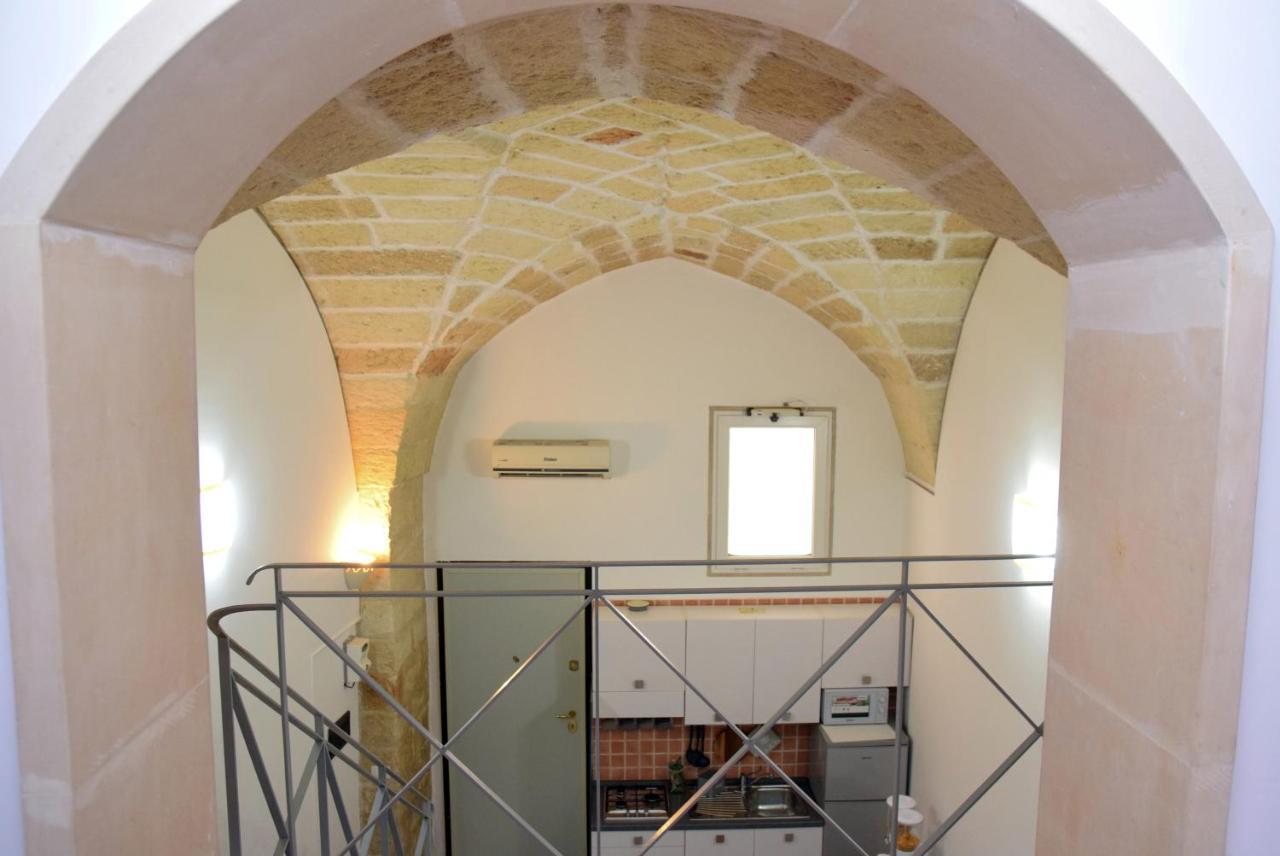 לצ'ה Ferrante D'Aragona Rooms מראה חיצוני תמונה