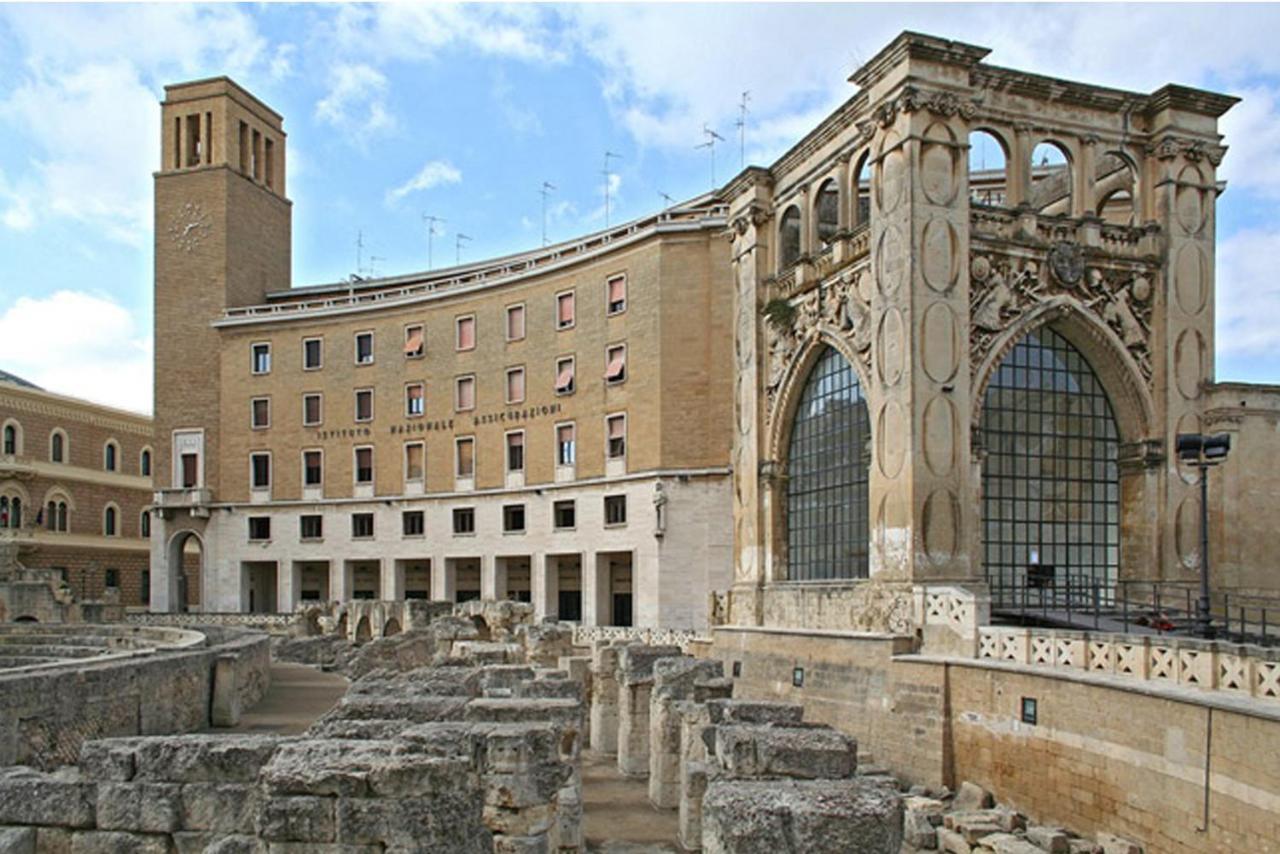 לצ'ה Ferrante D'Aragona Rooms מראה חיצוני תמונה