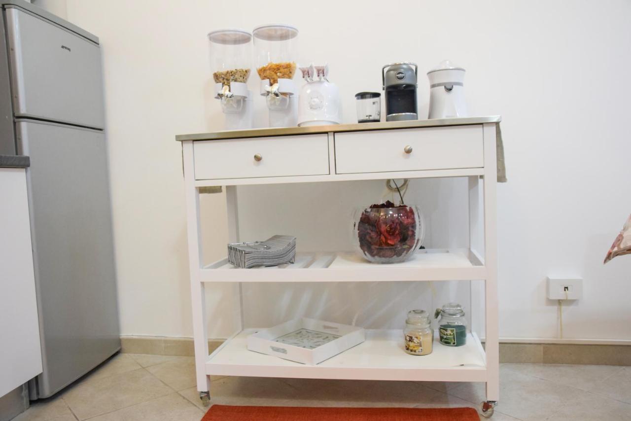 לצ'ה Ferrante D'Aragona Rooms מראה חיצוני תמונה