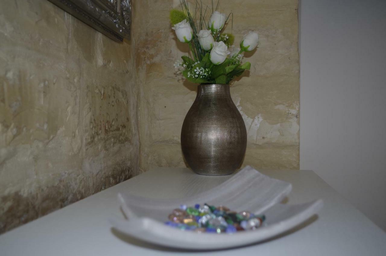 לצ'ה Ferrante D'Aragona Rooms מראה חיצוני תמונה